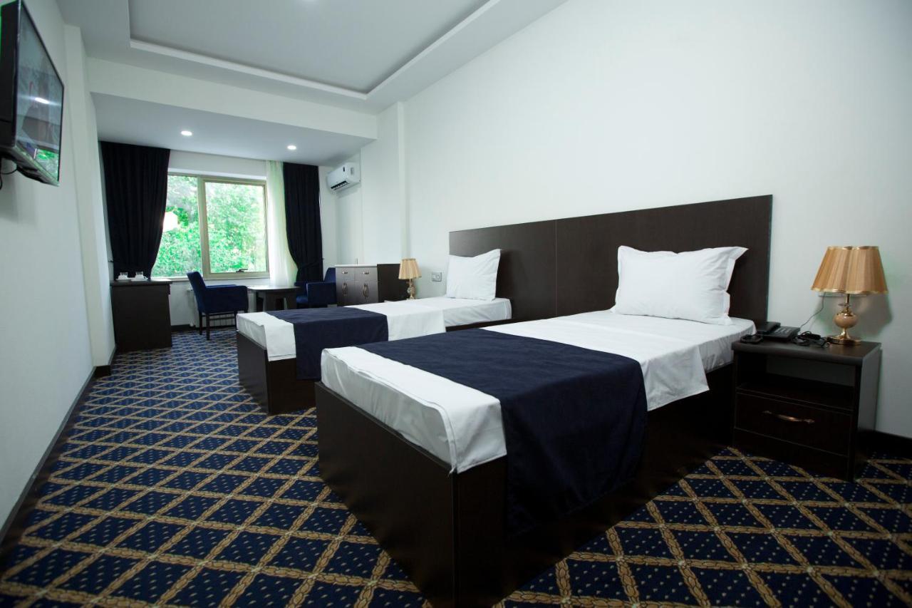 Kristal Inn Hotel Баку Екстер'єр фото
