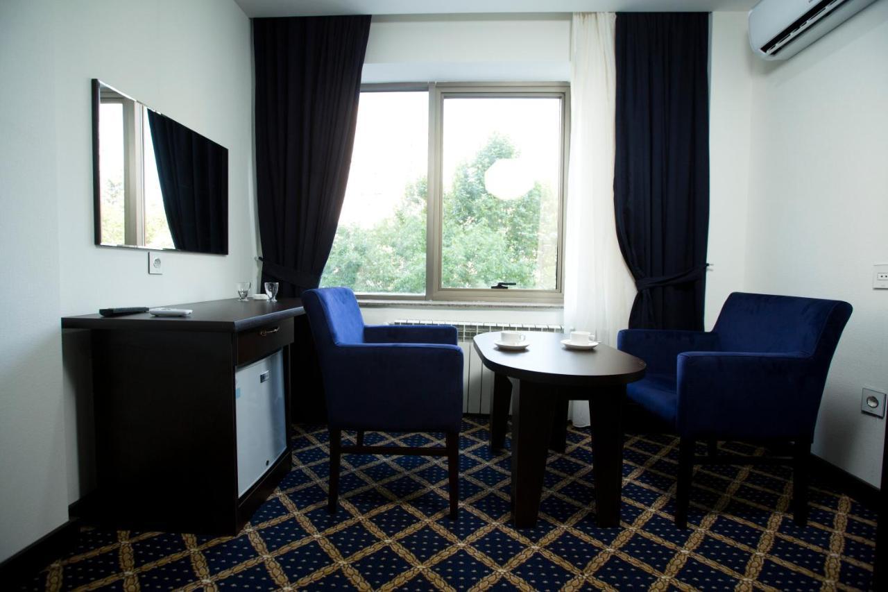 Kristal Inn Hotel Баку Екстер'єр фото
