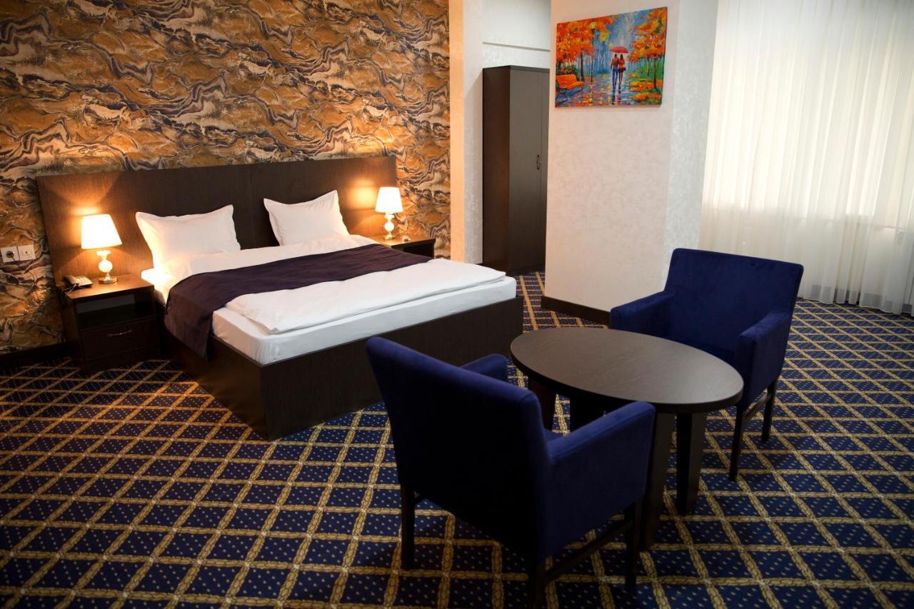 Kristal Inn Hotel Баку Екстер'єр фото