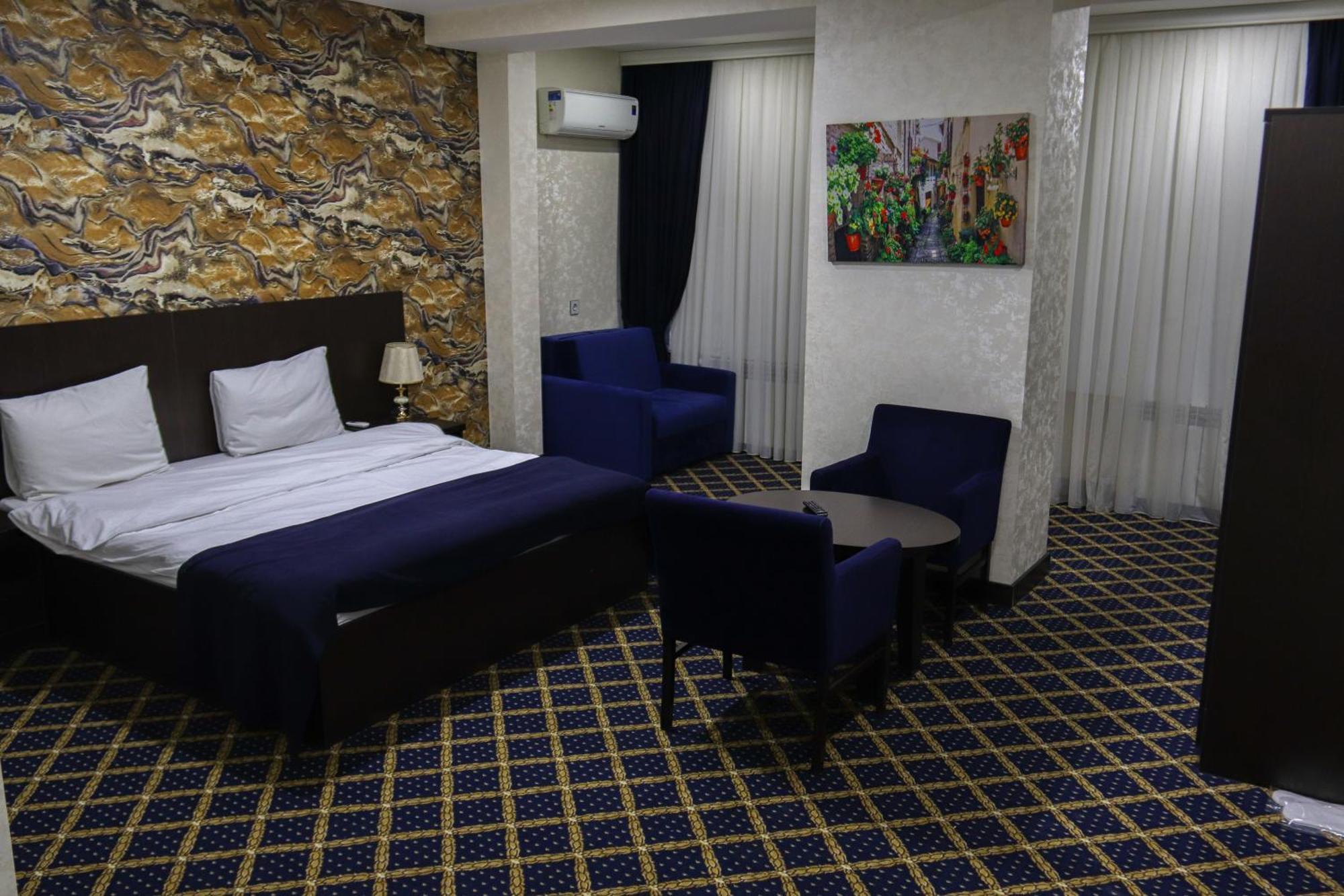 Kristal Inn Hotel Баку Екстер'єр фото