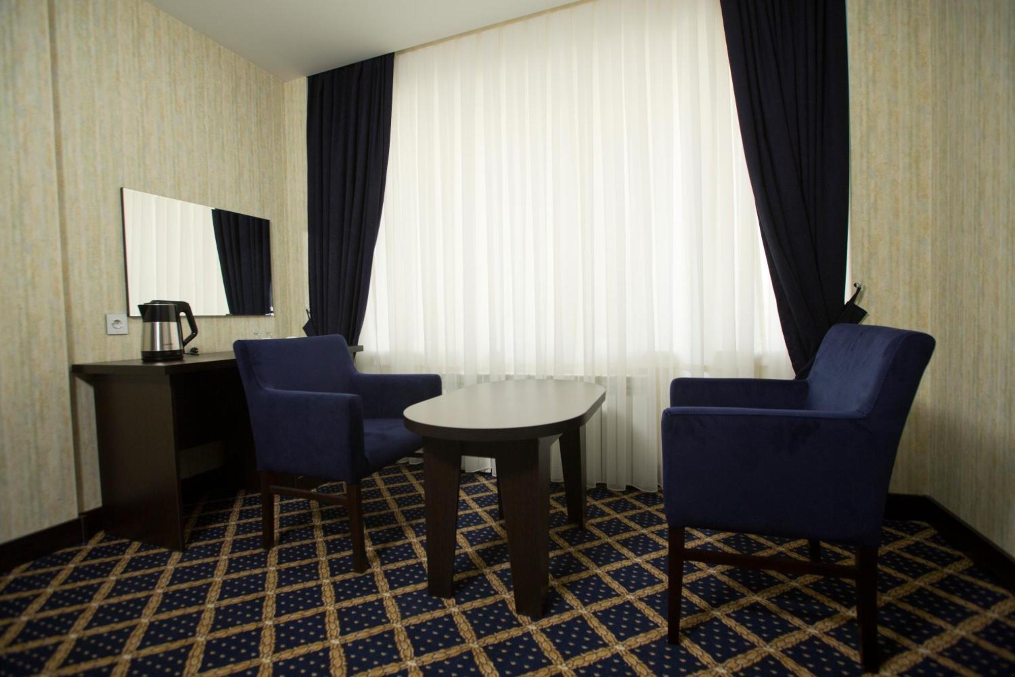 Kristal Inn Hotel Баку Екстер'єр фото