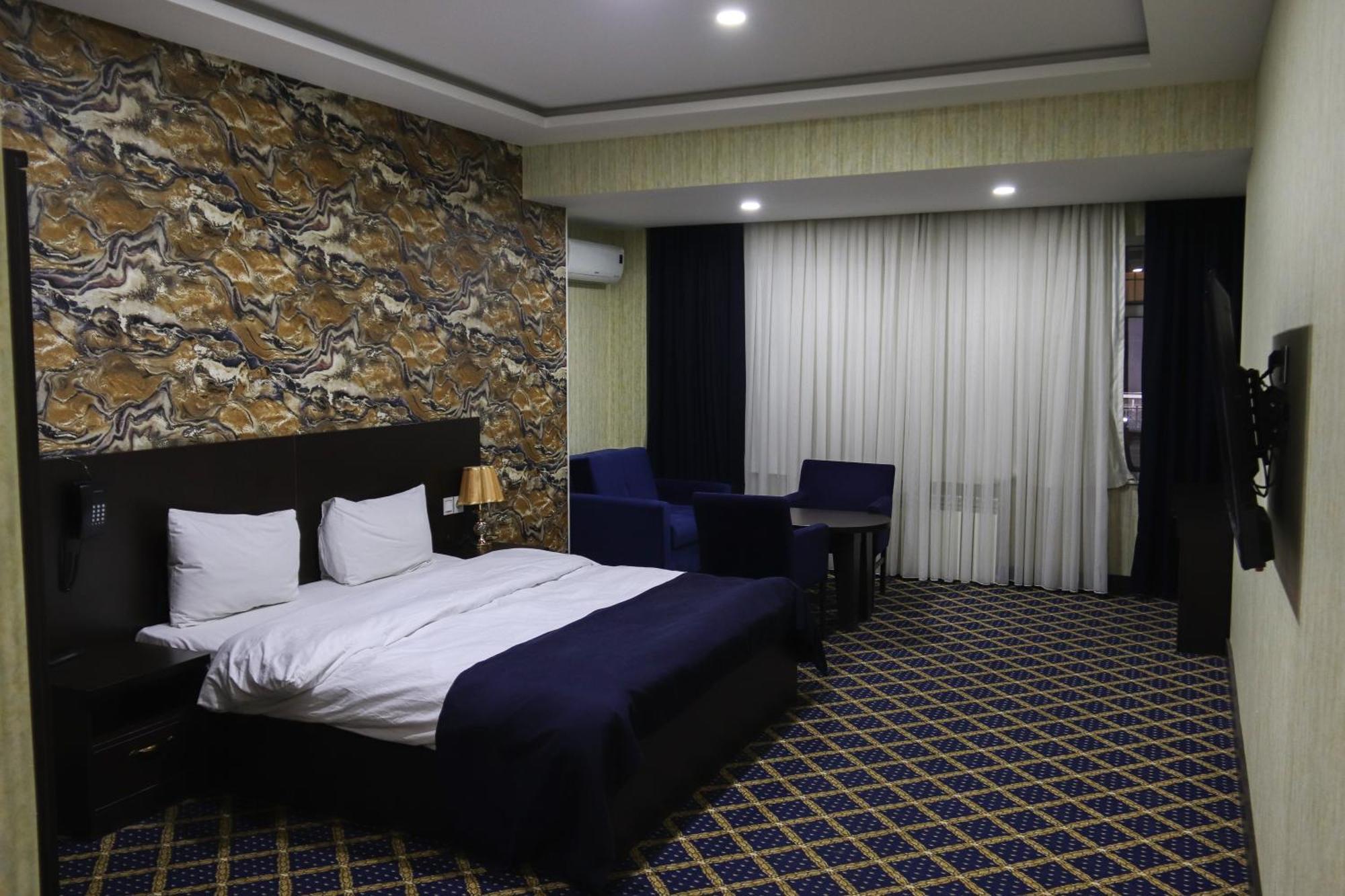 Kristal Inn Hotel Баку Екстер'єр фото