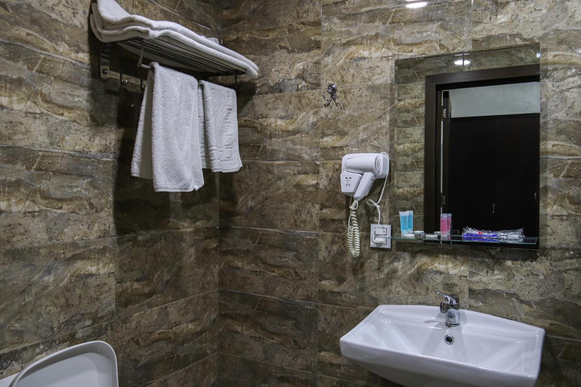 Kristal Inn Hotel Баку Екстер'єр фото