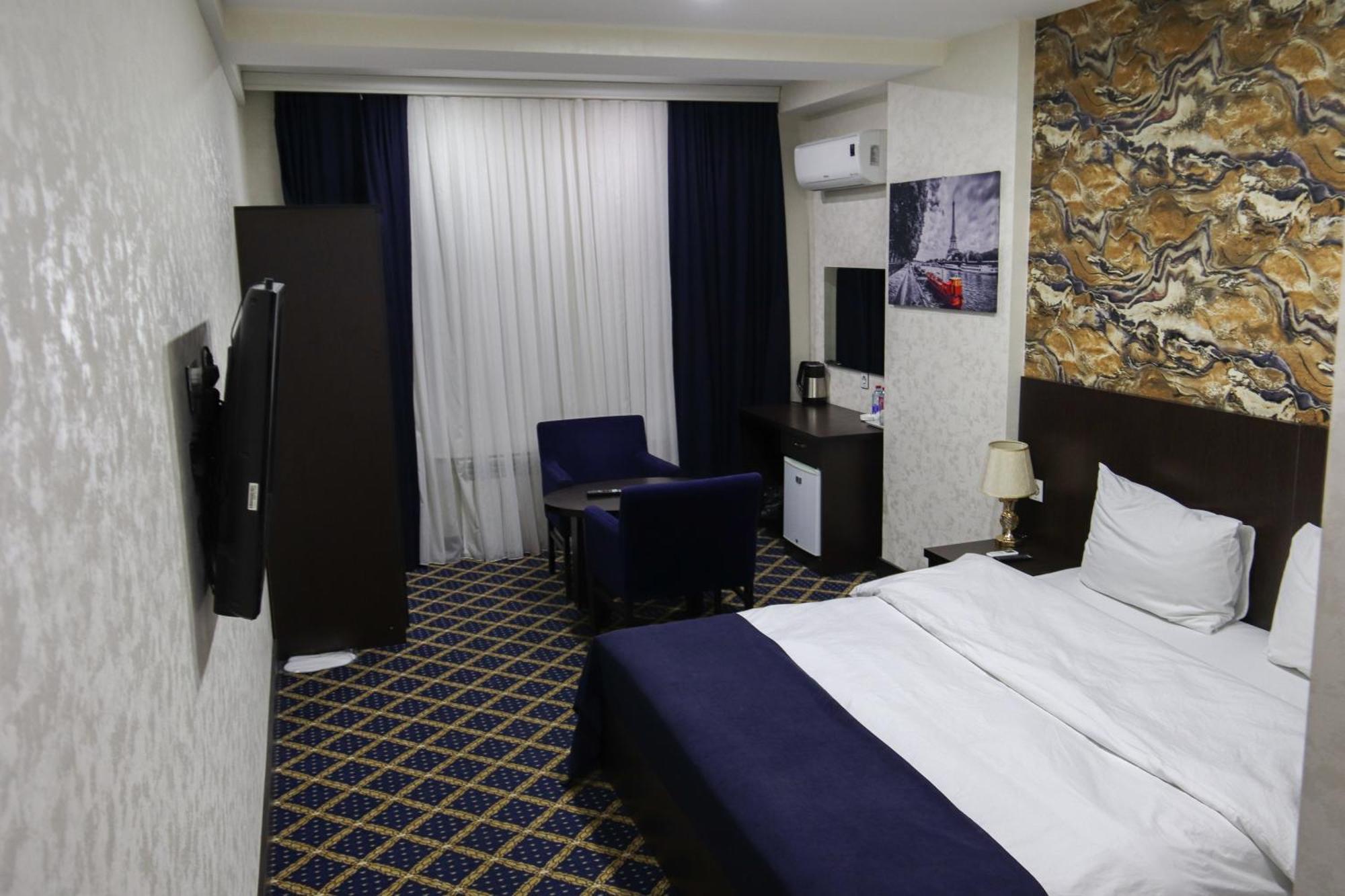 Kristal Inn Hotel Баку Екстер'єр фото
